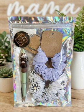 Handmade Scrunchie & Pen Gift Set - Lavender & White Daisy $42 Value